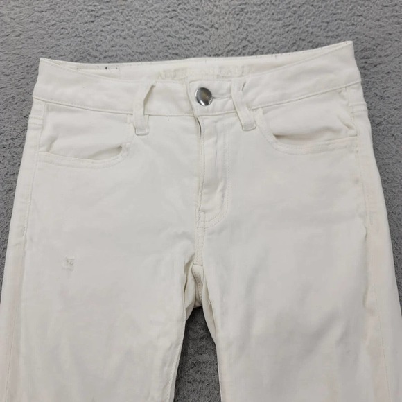 American Eagle Jeans Womens 2 Cream Super Super Stretch Distressed Jegging Crop‎ - Picture 2 of 16